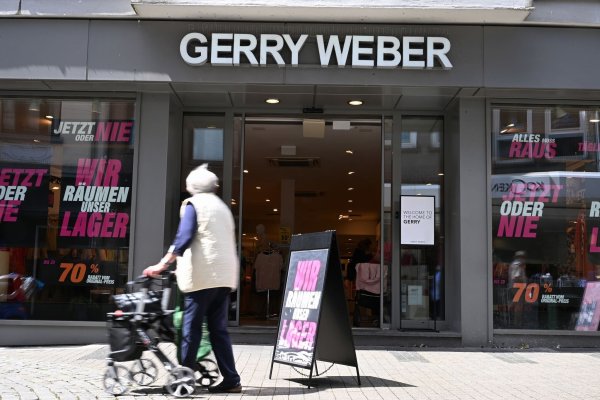 Der Abverkauf läuft auf Hochtouren in den verbliebenen Gerry-Weber-Shops in Deutschland. - © Wolf von Dewitz/dpa