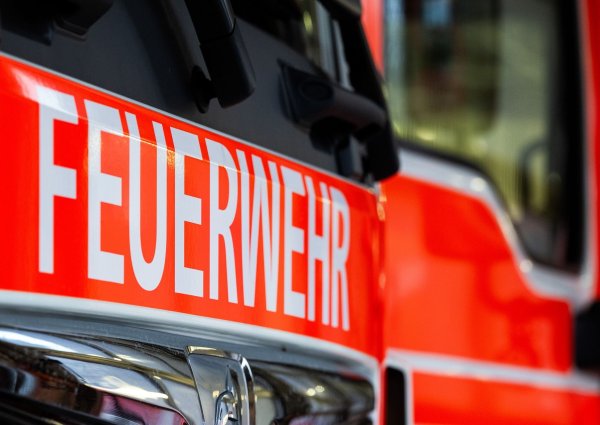 Das älteste Haus Leverkusens konnte vor den Flammen gerettet werden. (Symbolbild) - © Soeren Stache/dpa
