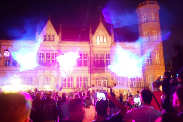 Wie im vergangenen Jahr wird es auch dieses Mal bei der "Langen Kulturnacht" eine Lasershow geben. - © Foto: Archiv LZ