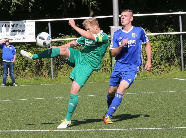 Links Tobis Frenzel Ahmsen
Rechts Jan Phillip Wenke Donop
Foto Cohen - © Paul Cohen(LZ)