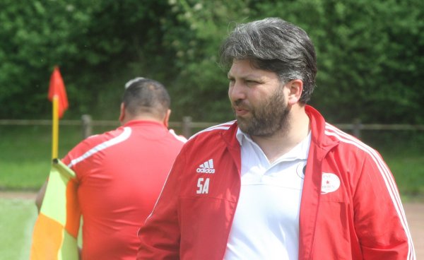 Seit zwei Jahren Trainer des TSV Horn: Sedat Akcay. - © Sebastian Lucas