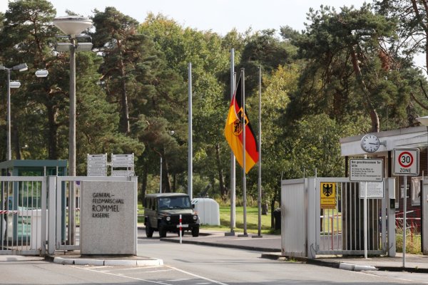 Überprüft: Rommel-Kaserne in Augustdorf - © Bernhard Preuß