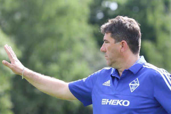 Hier noch im Shirt des SC Bad Salzuflen, jetzt ist er für den TSV Oerlinghausen tätig: Miron Tadic. - © Oliver König(LZ)