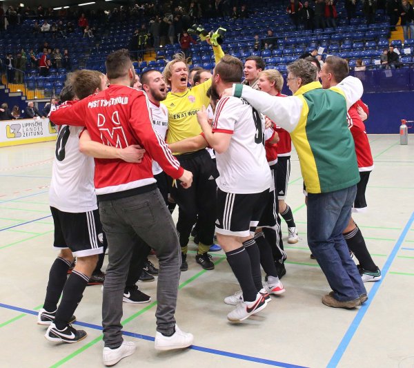 Post-TSV Detmold nach dem dritten Triumph in Reihe. - © Paul Cohen