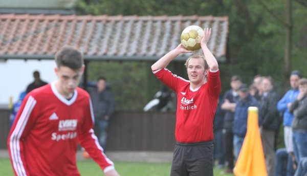 VfL-Spielertrainer Tim Steffen. - © Sebastian Lucas(LZ)