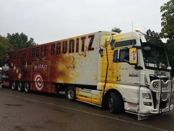 - © Eva Schwarzrock