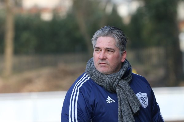 Tritt mit seinem Team in Kachtenhausen an: Thorsten Neubauer, Trainer des Bezirksligisten TSV Oerlinghausen. - © Archivfoto: Oliver König