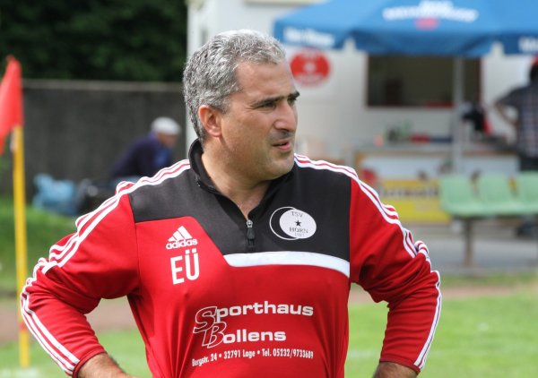 Happy: Ender Ünal, Manager des TSV Horn. - © Sebastian Lucas(LZ)