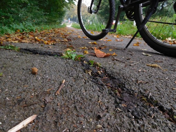 Radwegschäden an der B 238 - © Moritz Schneider
