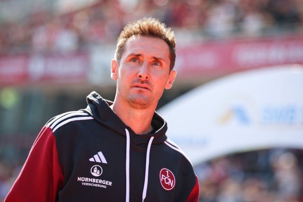 Den erhofften Schwung hat Trainer Miroslav Klose beim 1. FC Nürnberg noch nicht gebracht. - © Daniel Karmann/dpa
