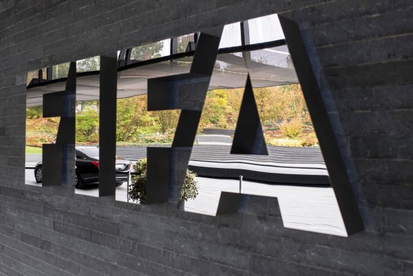 Muss die FIFA ihr Geschäftsmodell ändern? (Archivbild). - © Ennio Leanza/epa/dpa