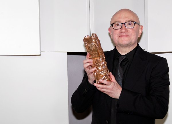Der französische Schauspieler Michel Blanc im Jahr 2012 bei der César-Verleihung. (Archivbild) - © picture alliance / dpa