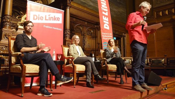 Großer Andrang bei Auftritt der früheren Cum-Ex-Chefermittlerin Anne Brorhilker im Hamburger Rathaus. - © Martin Fischer/dpa