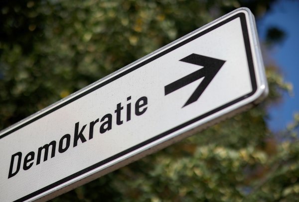 Direktes Engagement der Bürger ist generell politisch erwünscht, praktisch wird das allerdings oft durch ein dichtes, kompliziertes Regelungswerk ausgebremst. (Symbolbild) - © Jan Woitas/dpa