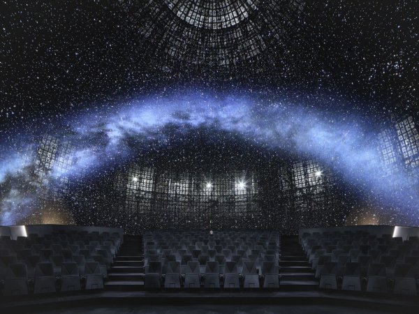 Das Planetarium in Prag nutzt selbstleuchtende Lichtquellen anstatt Projektoren. - © Fotostudio Boysplaynice/Planetarium Prag/dpa