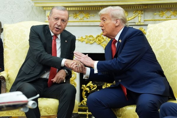 US-Präsident Trump empfängt den türkischen Präsidenten Erdogan. - © Evan Vucci/AP/dpa