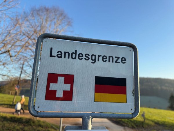 Die Lebenserwartung an der Grenze zwischen Deutschland und der Schweiz ist sehr unterschiedlich. (Symbolbild) - © Wolf von Dewitz/dpa-Zentralbild/dpa