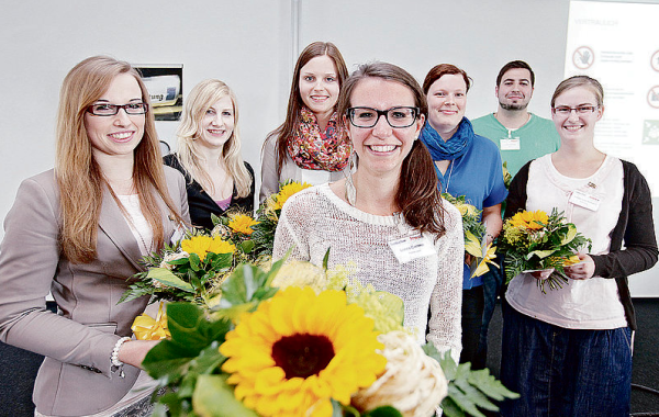Die Erstplatzierten – Nina Hattermann, Jasmin Albrecht, Ann-Christin Hilbrink, Lorica Camino, Lareen Drowe, Julien Niehage und Anna-Lena Klassen (von links). - © FOTO: GERSTENDORF-WELLE