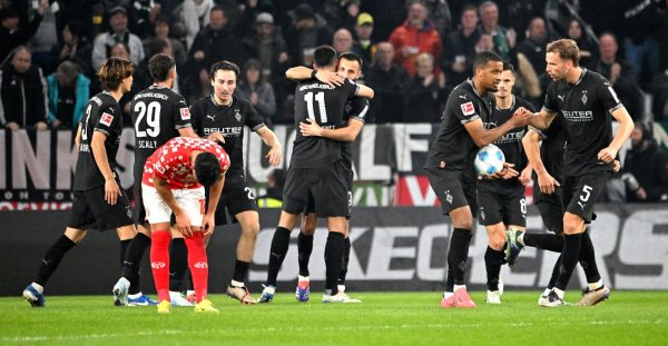 Dank des Tores von Tim Kleindienst kam Borussia Mönchengladbach in Mainz zum Punktgewinn. - © Torsten Silz/dpa
