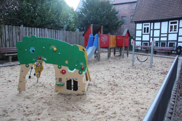 Auf dem Spielplatz Unter der Wehme in Detmold können ab Donnerstag wieder Kinder toben. - © Archivfoto: Jana Beckmann