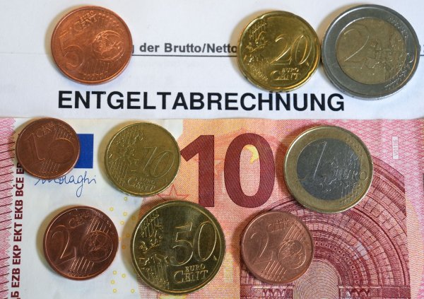 Mindestlohn für eine Stunde: 13,90 Euro ab 2026 - © Marcus Brandt/dpa