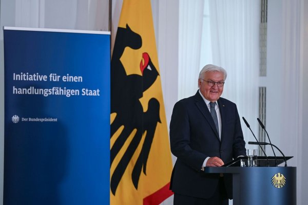 Die Initiative für einen handlungsfähigen Staat legt ihren Abschlussbericht vor - Schirmherr ist Bundespräsident Steinmeier. - © Katharina Kausche/dpa
