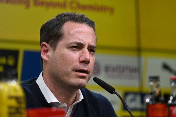 Sportchef Lars Ricken ließ weitere personelle Konsequenzen beim BVB offen - © Bernd Thissen/dpa