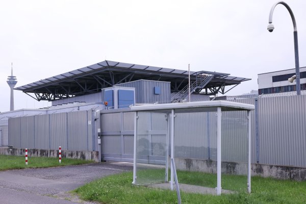 Wegen Mitgliedschaft in der Terrormiliz IS muss ein 32-jähriger Iraker ins Gefängnis, hat das OLG Düsseldorf entschieden. (Symbolbild) - © David Young/dpa