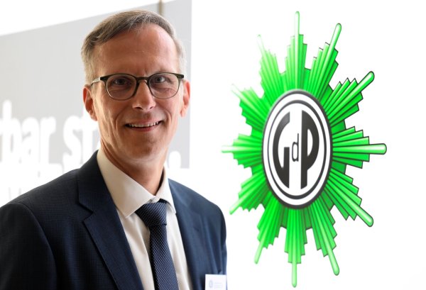 Patrick Schlüter, NRW-Landesvorsitzender der Gewerkschaft der Polizei, spricht von einem belastenden Vorfall für alle Beteiligten. - © Roberto Pfeil/dpa