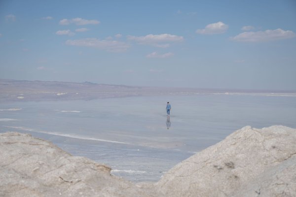 Der Iran versucht, die Wasserkrise und Dürre im Land mit Regengebeten und Wolkenimpfungen zu bekämpfen. (Archivbild) - © Arne Immanuel Bänsch/dpa