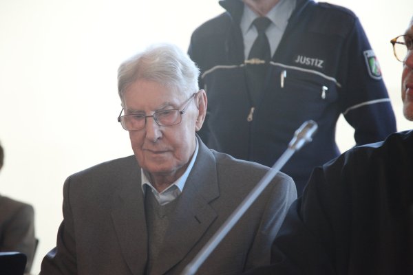 Reinhold Hanning steht vor Gericht - © Preuss