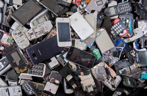 Hersteller und Importeure elektrischer Geräte sind verpflichtet, ihre Geräte nach Ende der Lebensdauer zurückzunehmen. - © Julian Stratenschulte/dpa/dpa-tmn