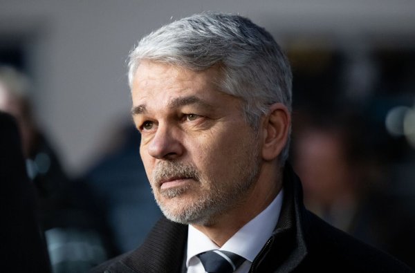 Der Politikwissenschaftler Carlo Masala hat sich bei der Deutschen Presse-Agentur zu den Ergebnissen des Nato-Gipfels in Den Haag geäußert (Archivbild). - © Sven Hoppe/dpa