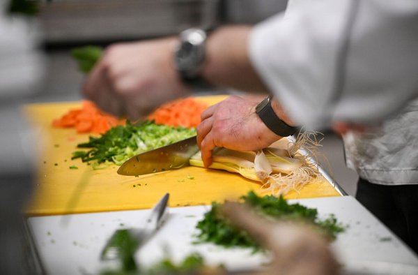 340 deutsche Gastro-Betriebe sind vom «Guide Michelin» ausgezeichnet worden. - © Jens Kalaene/dpa