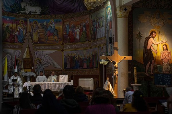 Im Gazastreifen leben rund 1000 Christen. (Archivbild) - © Fatima Shbair/AP/dpa