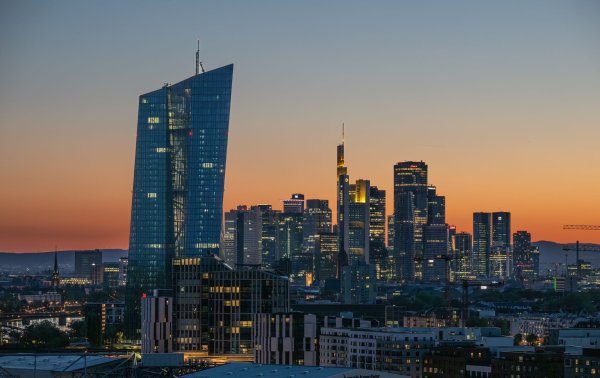 In Frankfurt gibt es noch genug Banken. - © Boris Roessler/dpa