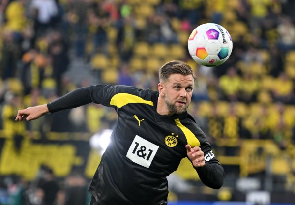 Dortmunds Neuzugang Niclas Füllkrug hat sich von den Bremer Fans verabschiedet. - © Bernd Thissen/dpa