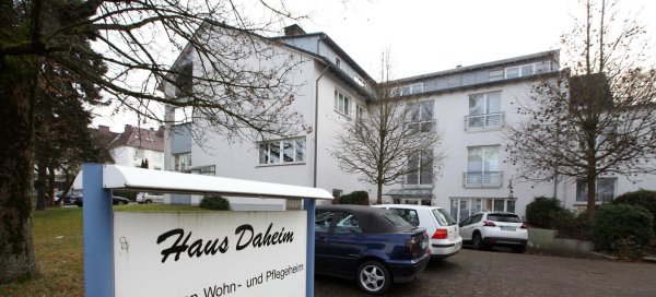 Wird in wenigen Tagen geschlossen: das Seniorenwohn- und Pflegeheim „Haus Daheim" in Hiddesen. - © Bernhard Preuß
