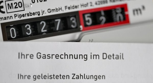Der Gaspreis soll für alle sinken. - © Bernd Weißbrod/dpa