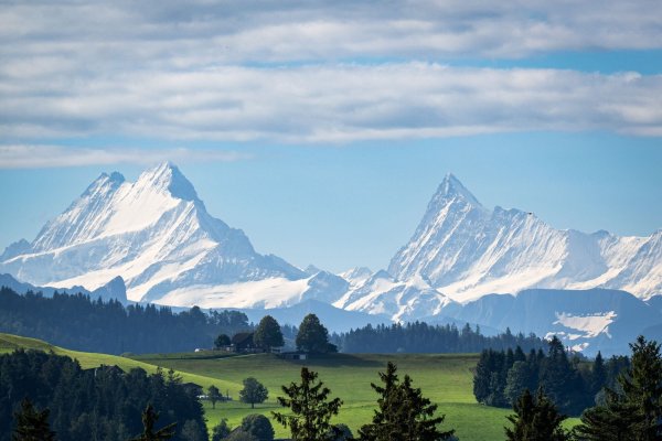Wenn Deutsche so könnten, wie sie wollten, dann würden sie am liebsten in die Schweiz auswandern. (Archivbild) - © Marcel Bieri/KEYSTONE/dpa