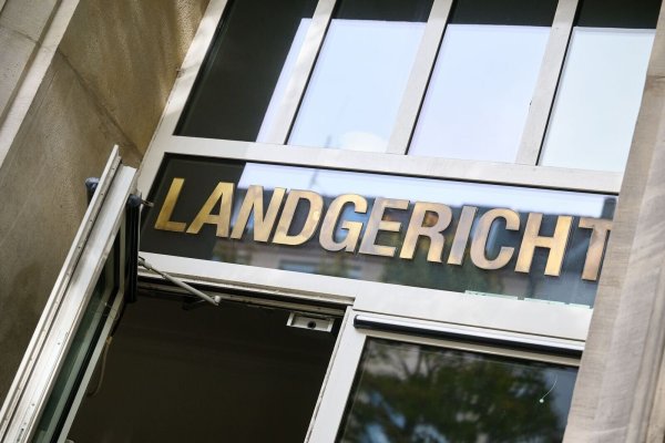 Der Eingangsbereich des Dortmunder Landgerichts. Hier wurde der Prozess verhandelt. (Archivbild) - © Bernd Thissen/dpa