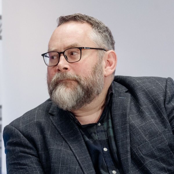 Stefan Niggemeier scheidet als Gesellschafter von Übermedien aus, bleibt aber fester Autor (Archivbild). - © Markus Scholz/dpa