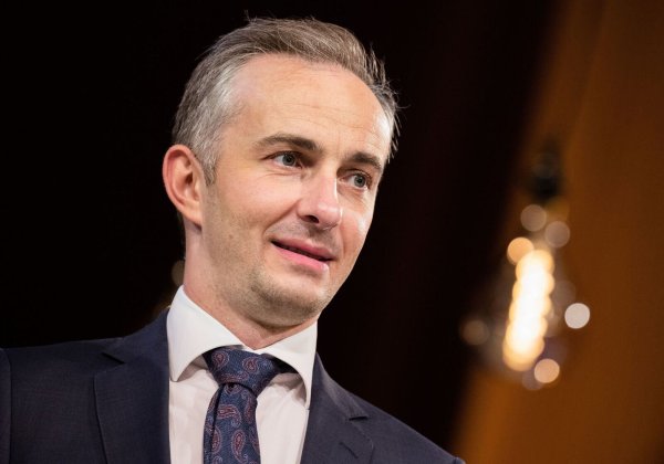 - © Rolf Vennenbernd/dpa