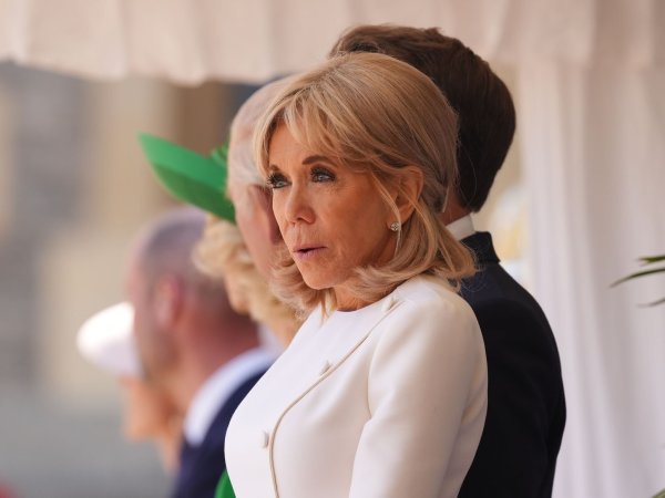 Brigitte Macron wehrt sich gerichtlich gegen Verschwörungserzählungen. (Archivbild) - © Jonathan Brady/PA Wire/dpa