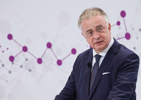 Aus Sicht von Evonik-Chef Kullmann ist der Emissionshandel volkswirtschaftlich für Europa ein Irrsinn. (Archivbild) - © Oliver Berg/dpa