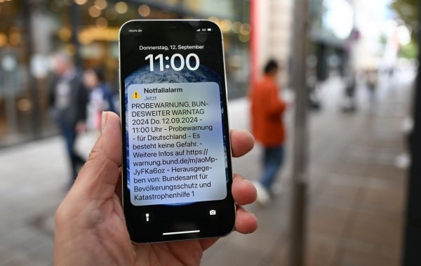 Der bundesweite Warntag findet in aller Regel am zweiten Donnerstag im September statt (Symbolbild) - © Bernd Weißbrod/dpa
