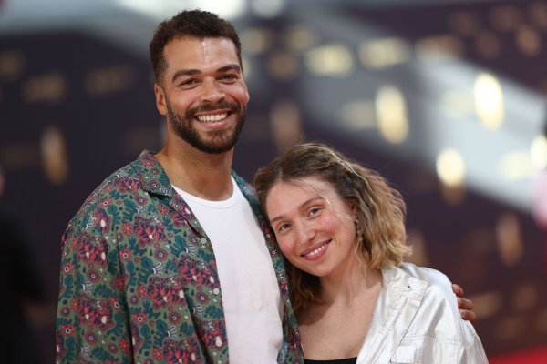 Bianca Heinicke und Freund Timothy Hill besuchten zusammen die TV-Gala zum Deutschen Fernsehpreis. - © Rolf Vennenbernd/dpa