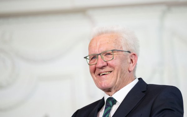 Ein Bärtierchen ist nach ihm benannt worden: Ministerpräsident Winfried Kretschmann. (Archivbild) - © Marijan Murat/dpa