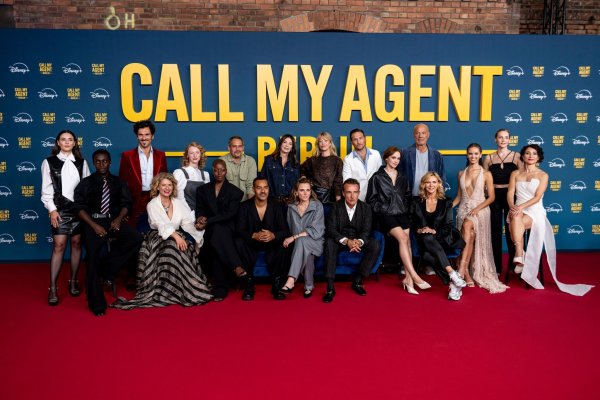 Starpower auf dem roten Teppich: Zur Premiere der Serie «Call My Agent Berlin» kam der Cast in die Hauptstadt (Archivbild). - © Fabian Sommer/dpa