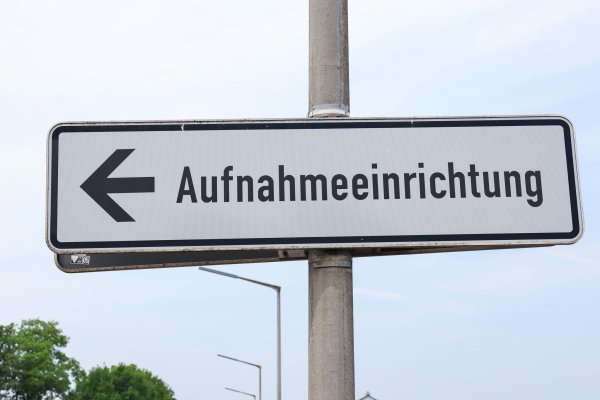 Für den Rückgang der Asylbewerberzahlen gibt es eine Reihe von Gründen. - © Daniel Löb/dpa